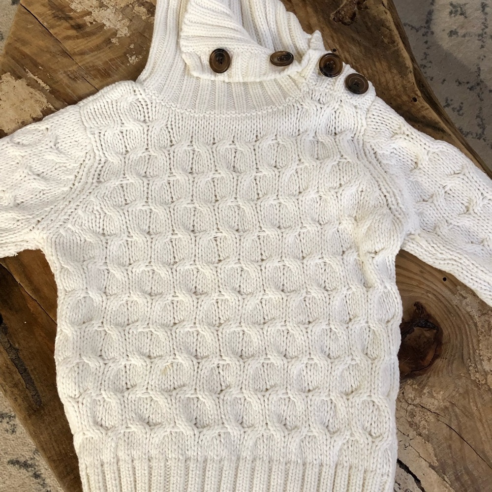 NWOT Cable Knit Luxorious Off-White Sweater